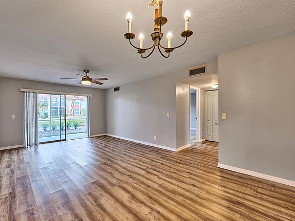 4th image of 12021 W Greenway Drive #105