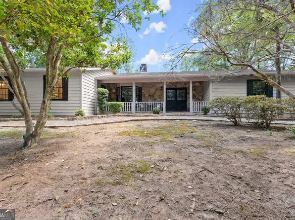 4015 Oak Harbour Dr, Gainesville, GA 30506