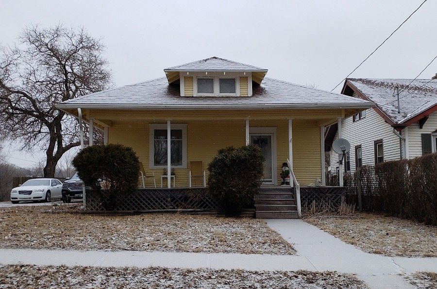 1st image of 1301 28th St