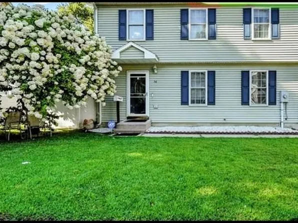 56 Clayton St, Springfield, MA 01107