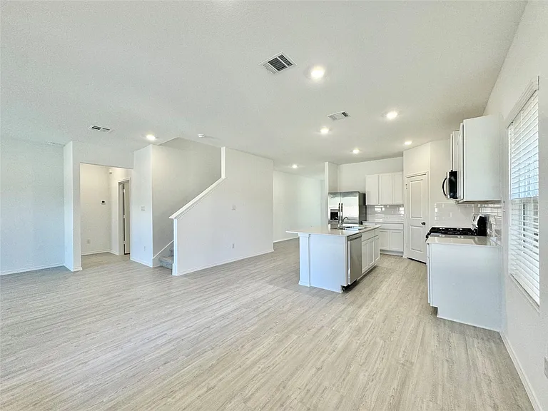 1316 Acorn Oak Dr — Photo 17