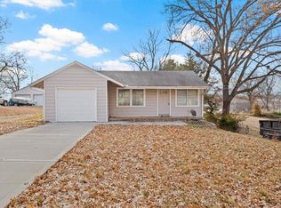225 E Whittier St, Kansas City, MO 64119