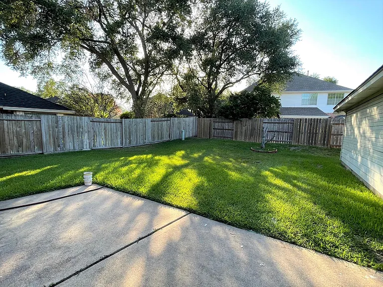 2218 Cypress Run Dr — Photo 20