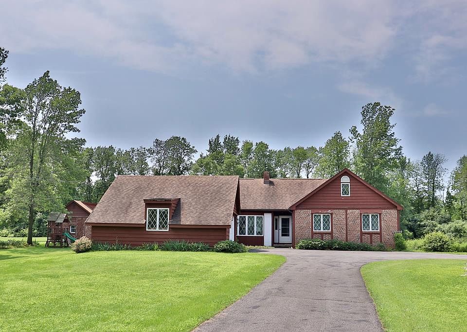 1245 Cumberland Head Rd, Plattsburgh, NY 12901 MLS 179293 Zillow