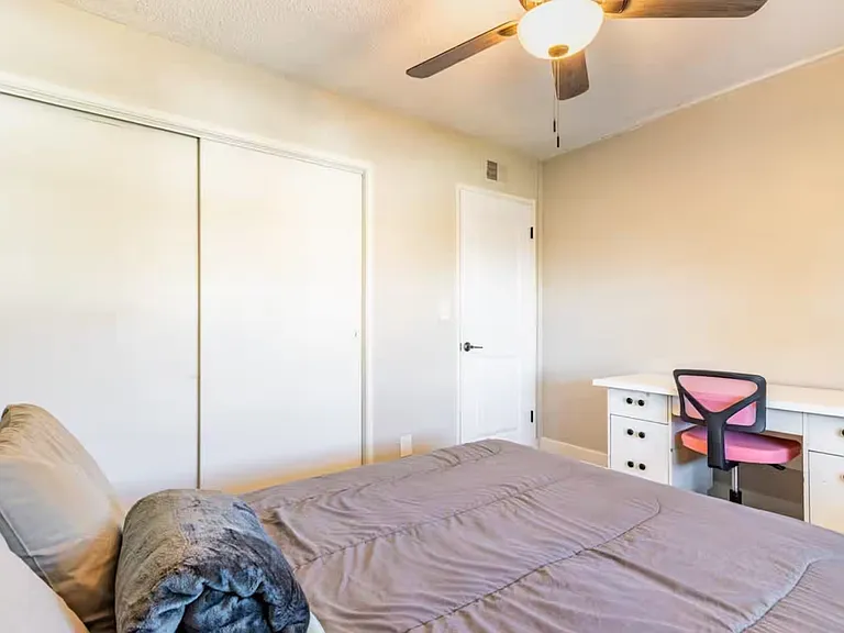 2123 Mary Way — Photo 30