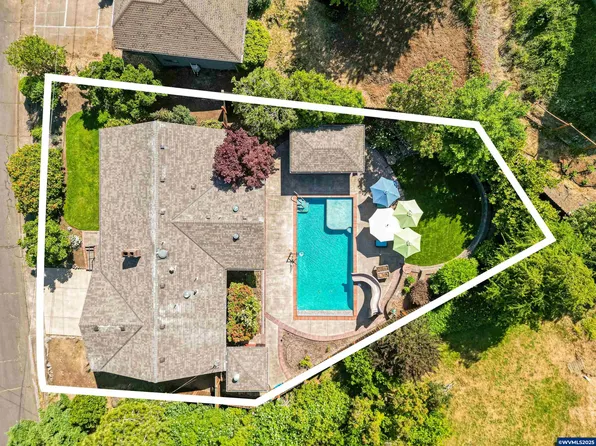 1540 NW Hillcrest Dr, Corvallis, OR 97330