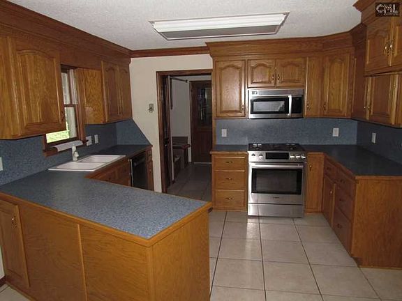 4th image of 216 Woodwinds West Dr
