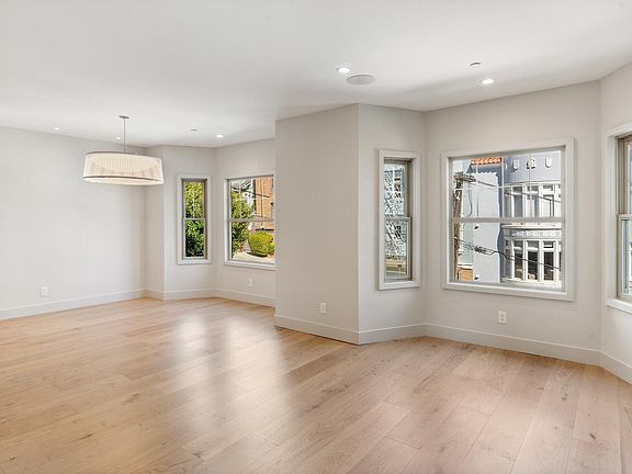 5th image of 1927 Washington St #B