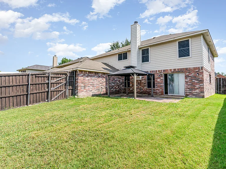 1810 Cedar Ridge Dr — Photo 27