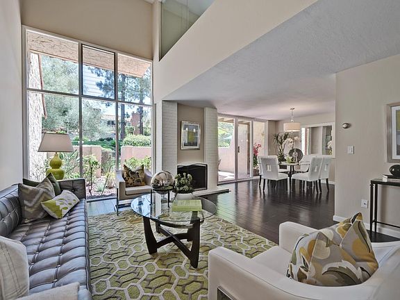 4th image of 107 Casitas Bulevar