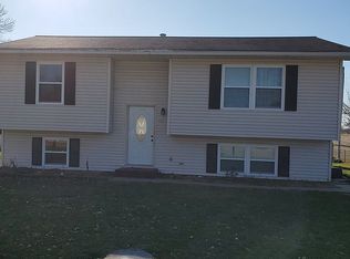 906 W King Dr, Mount Pleasant, IA 52641