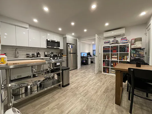 Rented by Compass | media 56