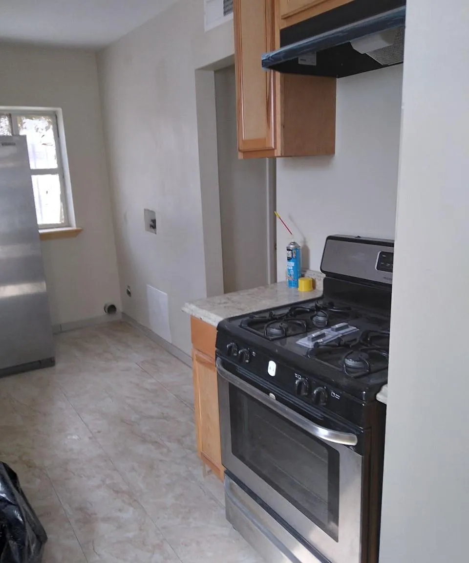 3 bed, 850 sqft, $1,050 — Photo 4