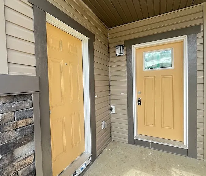 2903 Coughlan Grn SW — Photo 1
