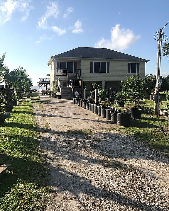1st image of 336 Bayside Dr