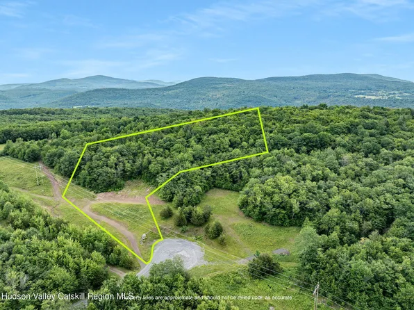 L35 Overlook Drive, Lexington, NY 12452