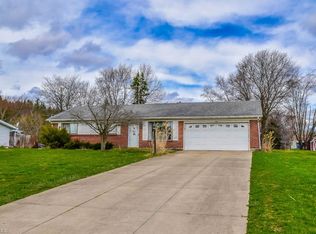 3399 Symphony Ln, Clinton, OH 44216