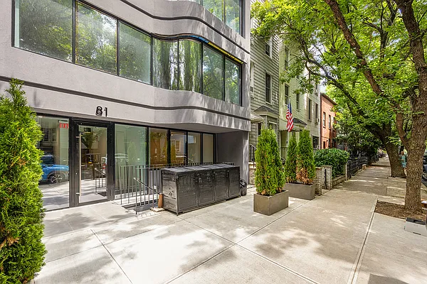 Rented by Compass | media 13