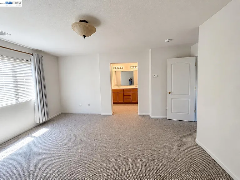 5168 Academy Rd — Photo 13
