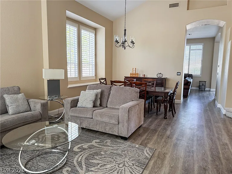 2012 Scarlet Rose Dr — Photo 2