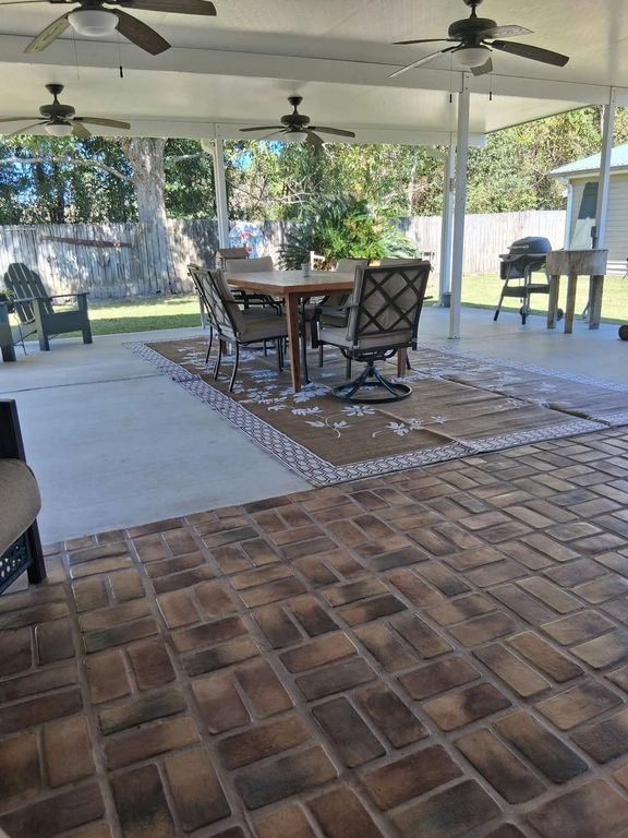 1024 Blake Genelle Rd - Property Image