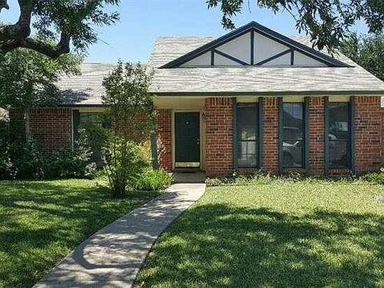 1st image of 1105 Lesa Ln