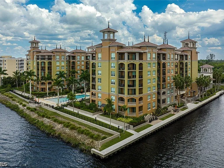 2825 Palm Beach Blvd #703 — Photo 40