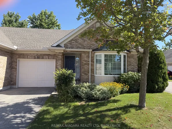 3516 Main St #19, Niagara Falls, ON L2G 6A6