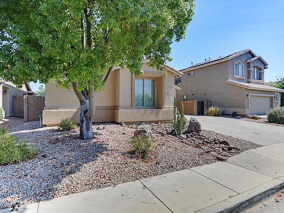 2nd image of 16548 W Saguaro Ln