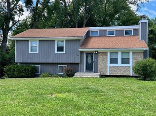 11808 E Crystal Dr, Kansas City, MO 64134