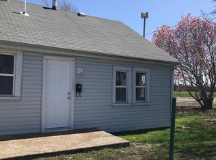 224 E Ferguson Ave UNIT B, Wood River, IL 62095