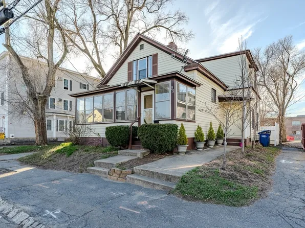 75 Pleasant St, Leominster, MA 01453