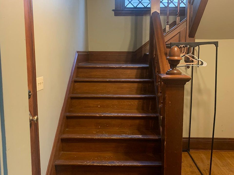 Beautiful staircase to the upper level