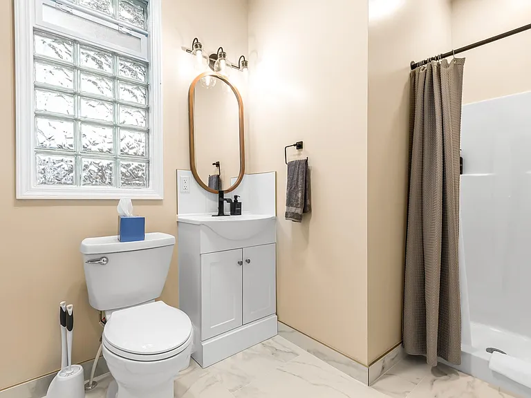295 Euclid St #3 — Photo 14