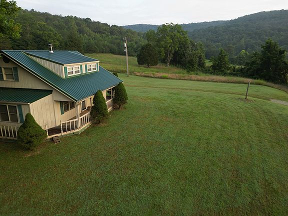 23rd image of 597 Lost Hollow Rd