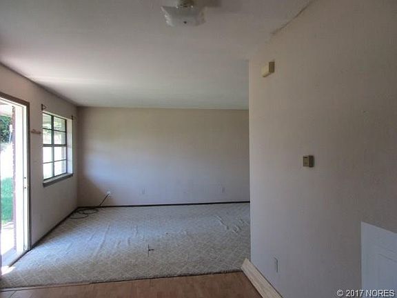 3rd image of 810 S B St
