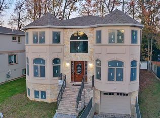 9 Tucci Ct, Staten Island, NY
