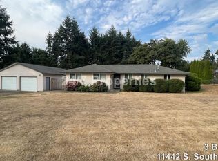 11442 S South End Ct, Oregon City, OR 97045