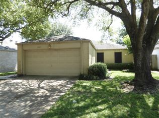 2927 Shadow Trail Dr, Houston, TX 77082