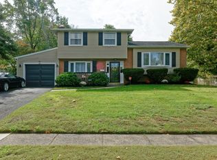 303 Greenview Rd, Turnersville, NJ 08012