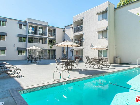 3rd image of 8535 W West Knoll Dr APT 221