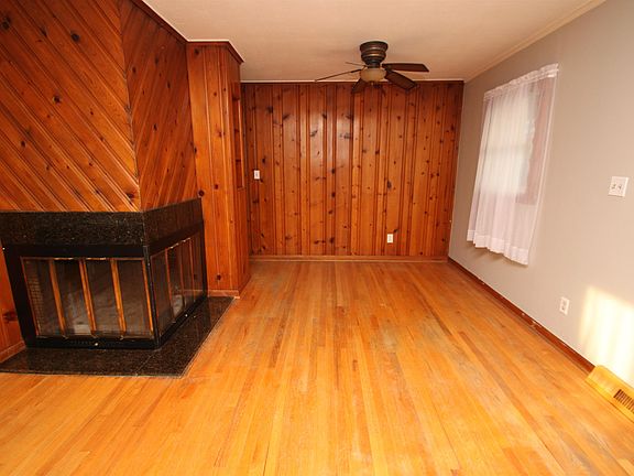 4th image of 2627 Knight Ave