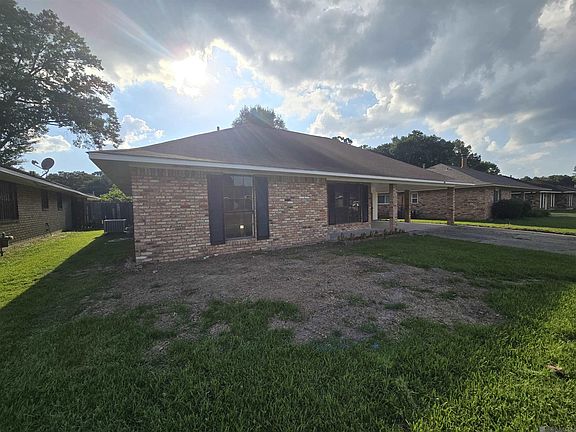 2nd image of 3965 Pensacola Dr