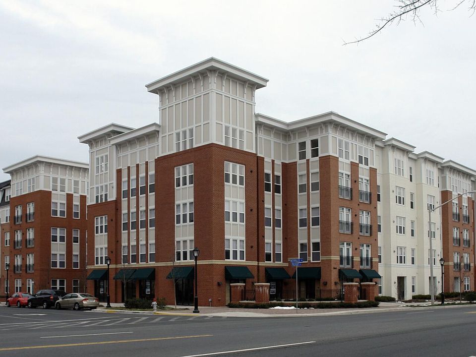 1st image of 2665 Prosperity Ave APT 306