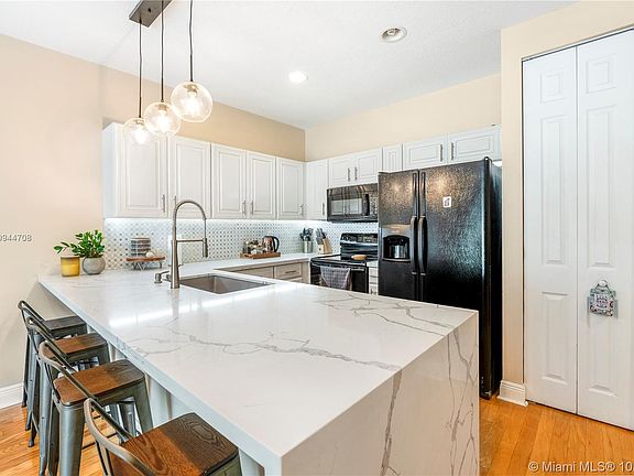 4th image of 4088 W Palm Aire Dr APT 22