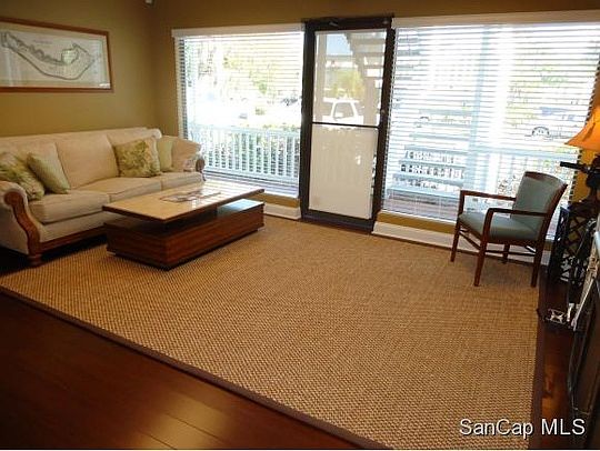 2nd image of 1633 Periwinkle Way Suite C