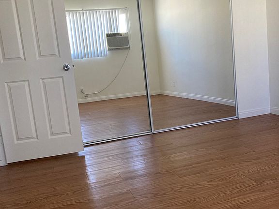 4th image of 4232 Fair Ave #14