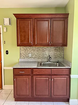 Rented by LDMI Realty Group LLC | media 6