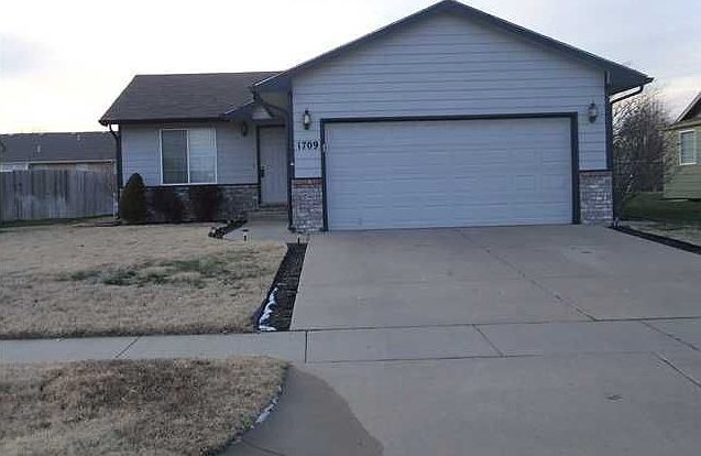 1st image of 1709 N Woodchuck St