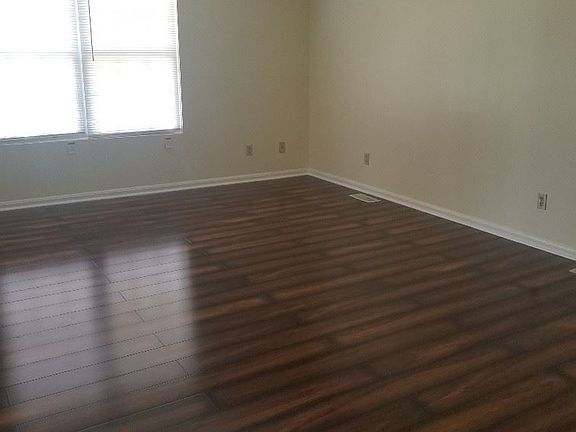 5th image of 2906 Sorrell Ct